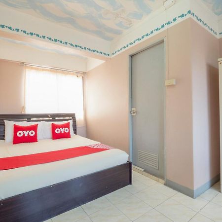 Oyo 1152 Hongpak Mint Hotel Bang Saen Bagian luar foto