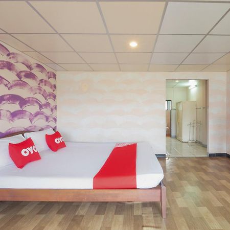 Oyo 1152 Hongpak Mint Hotel Bang Saen Bagian luar foto