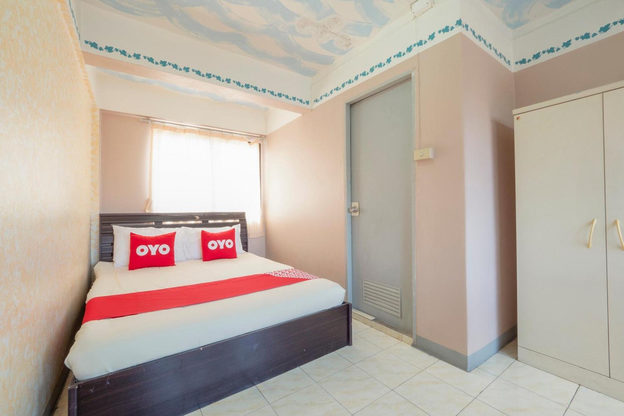 Oyo 1152 Hongpak Mint Hotel Bang Saen Bagian luar foto