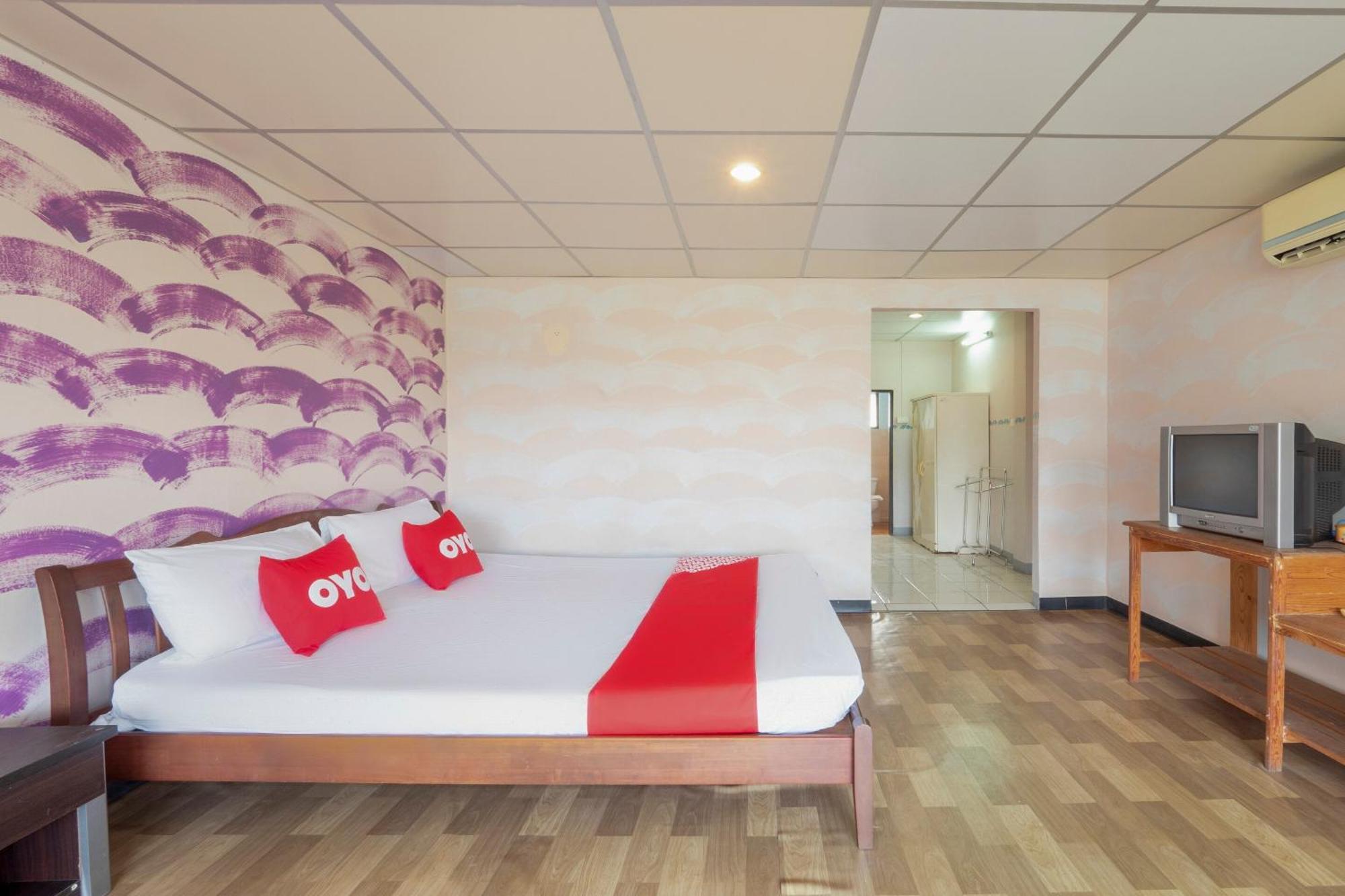 Oyo 1152 Hongpak Mint Hotel Bang Saen Bagian luar foto