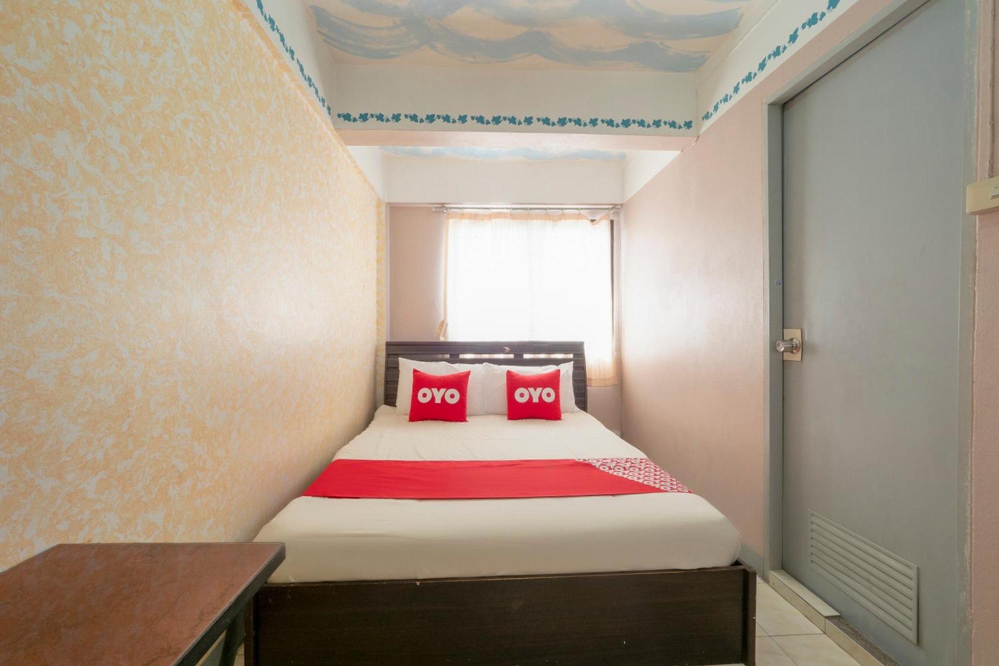 Oyo 1152 Hongpak Mint Hotel Bang Saen Bagian luar foto