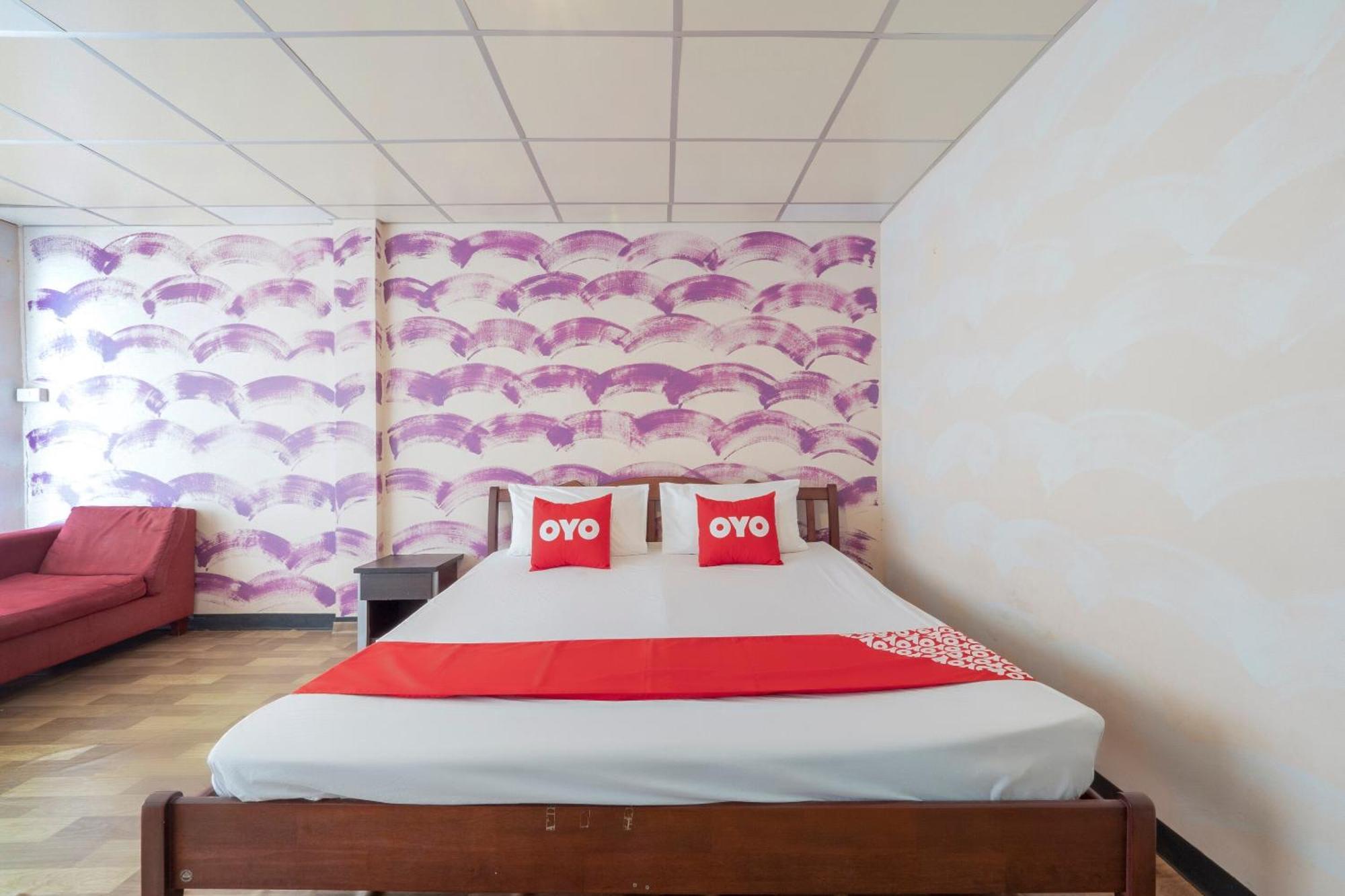 Oyo 1152 Hongpak Mint Hotel Bang Saen Bagian luar foto