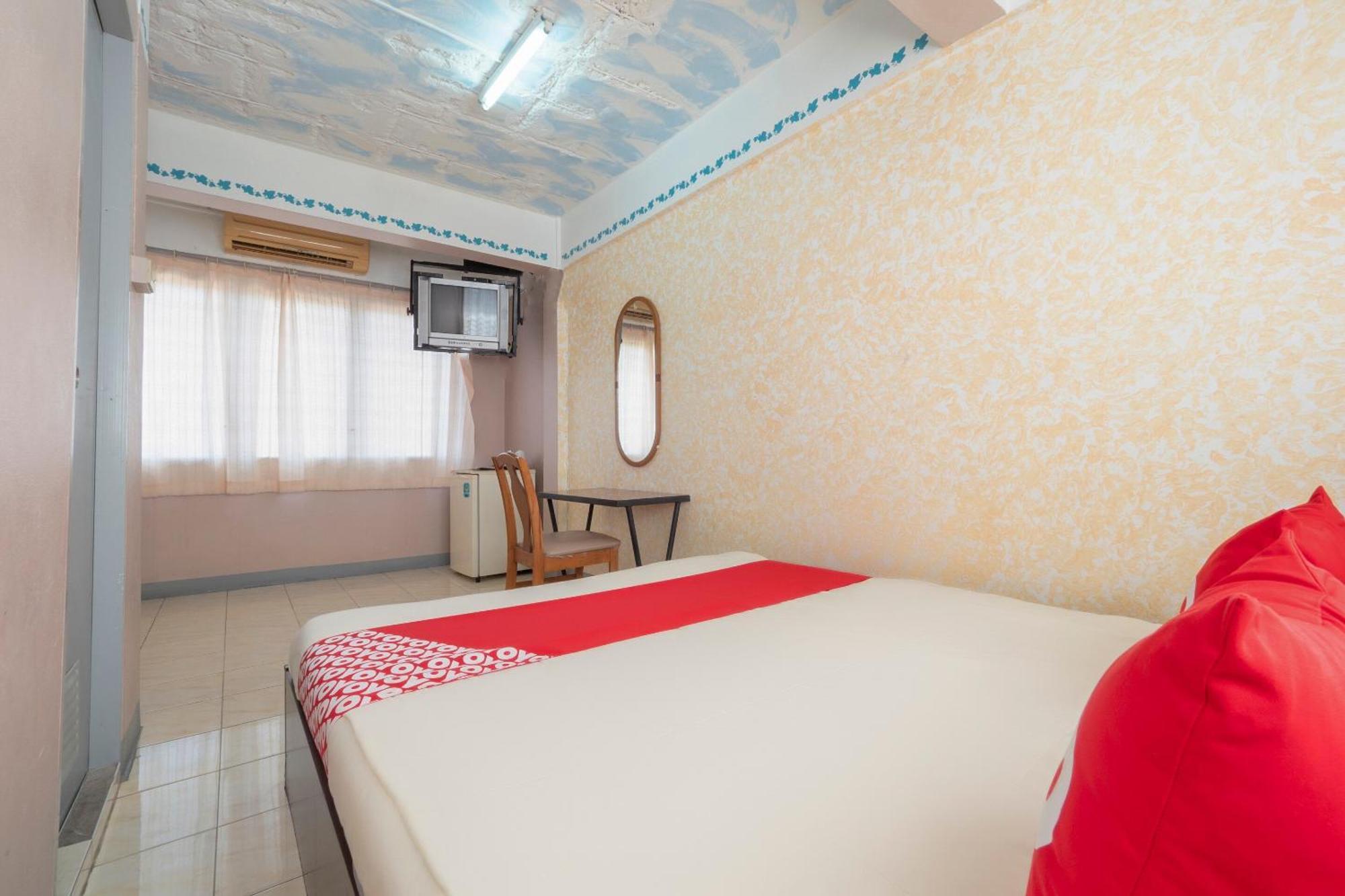 Oyo 1152 Hongpak Mint Hotel Bang Saen Bagian luar foto