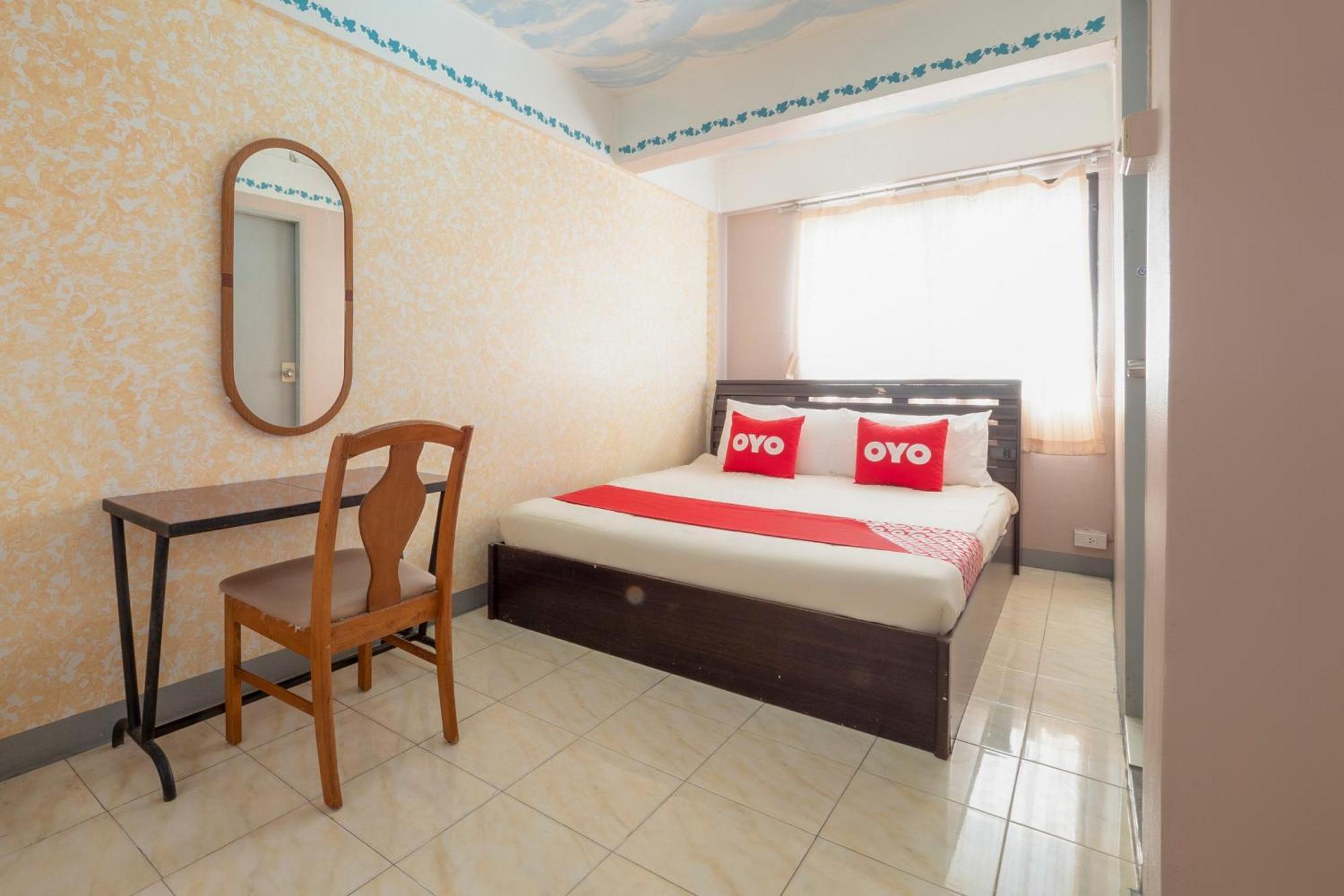 Oyo 1152 Hongpak Mint Hotel Bang Saen Bagian luar foto